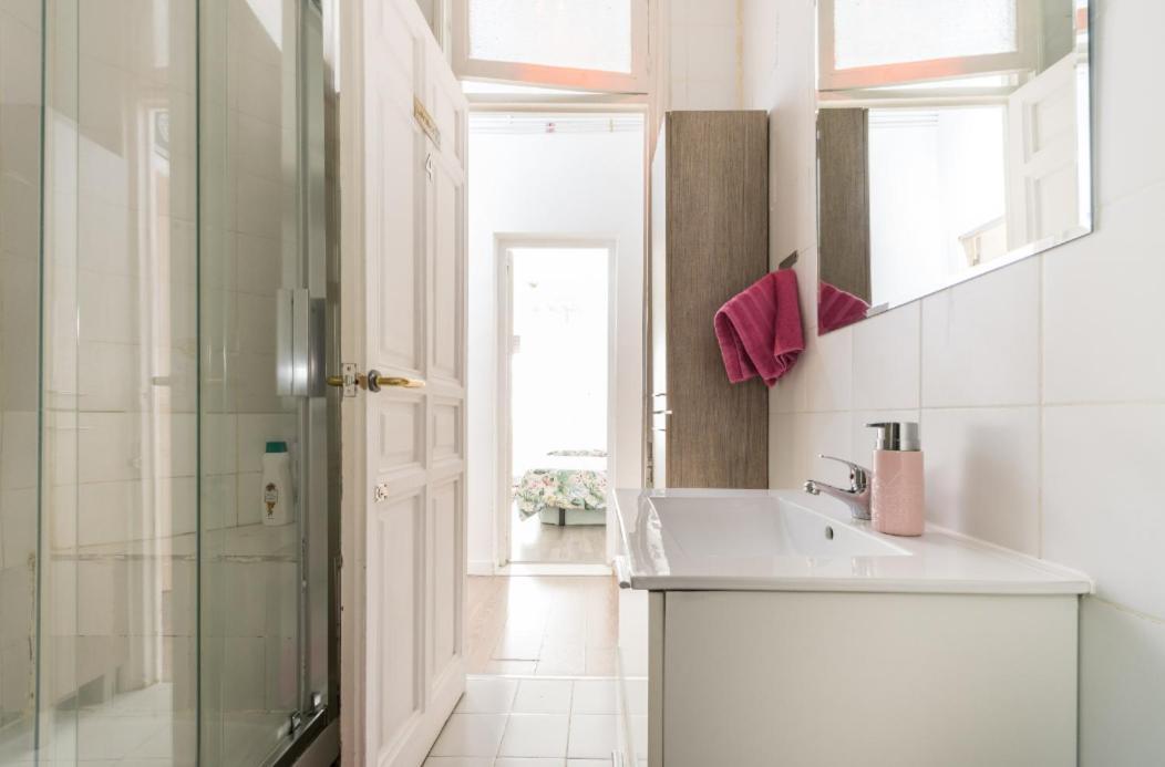 M&F 7 Rooms/7 Bathrooms Over Gran Via Madrid Buitenkant foto