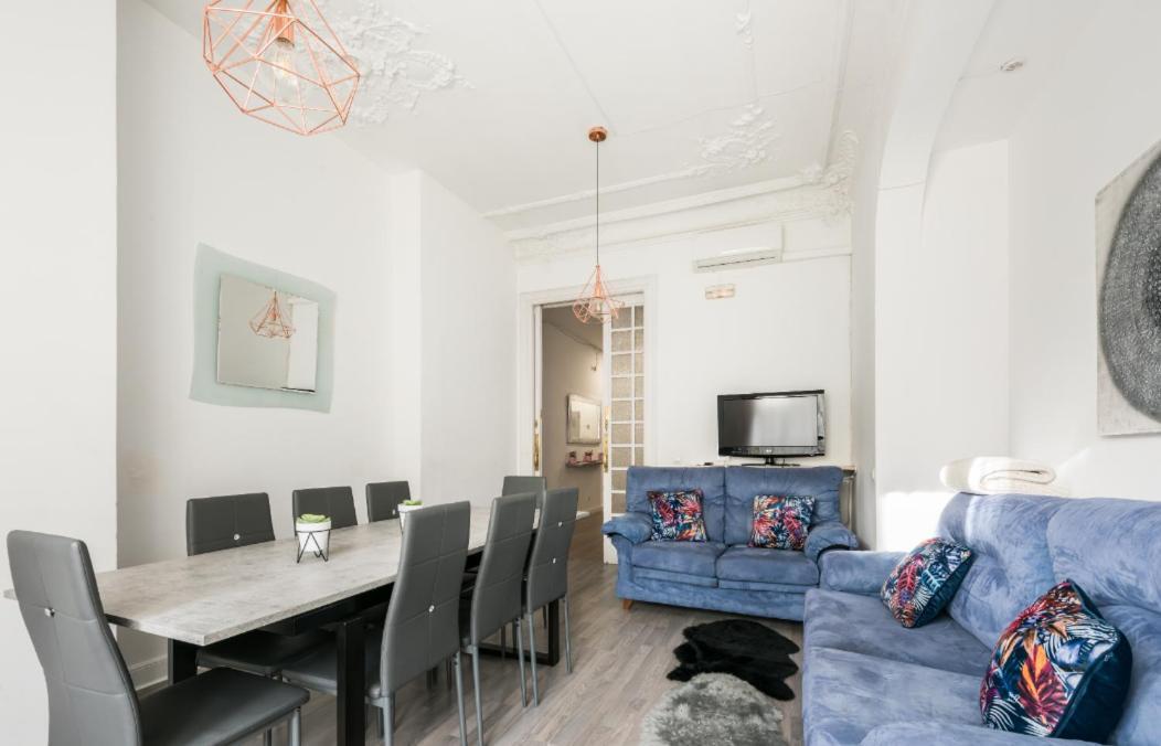 M&F 7 Rooms/7 Bathrooms Over Gran Via Madrid Buitenkant foto
