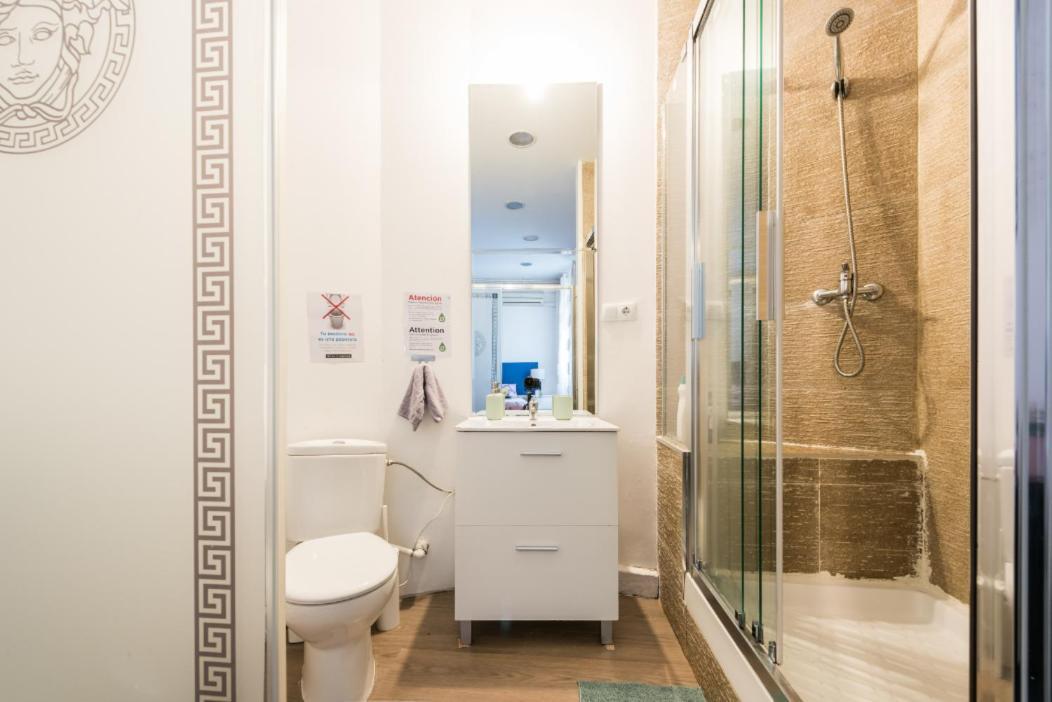 M&F 7 Rooms/7 Bathrooms Over Gran Via Madrid Buitenkant foto