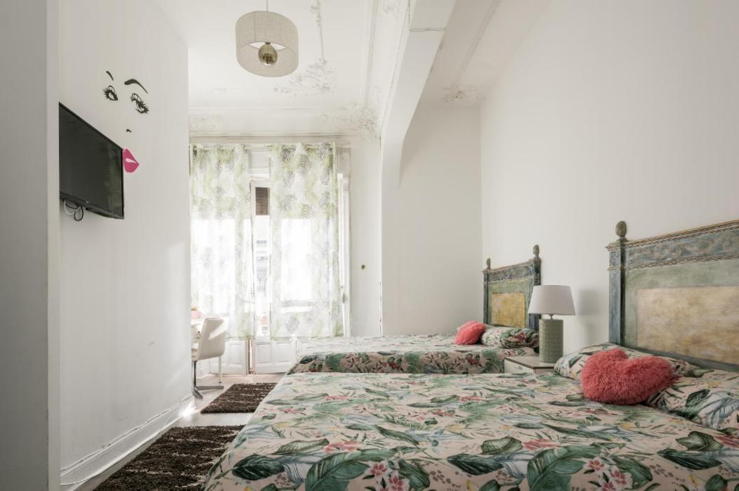 M&F 7 Rooms/7 Bathrooms Over Gran Via Madrid Buitenkant foto