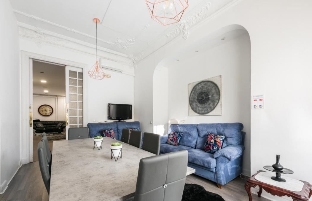 M&F 7 Rooms/7 Bathrooms Over Gran Via Madrid Buitenkant foto